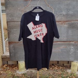 Alamo Music Center souvenir tee shirt NWT Texas black state outline Large